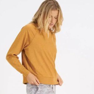 Vuori halo crew long sleeve